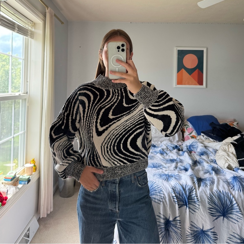 Black and White Abstract Crew Neck Sweater - Picture 2 of 5
